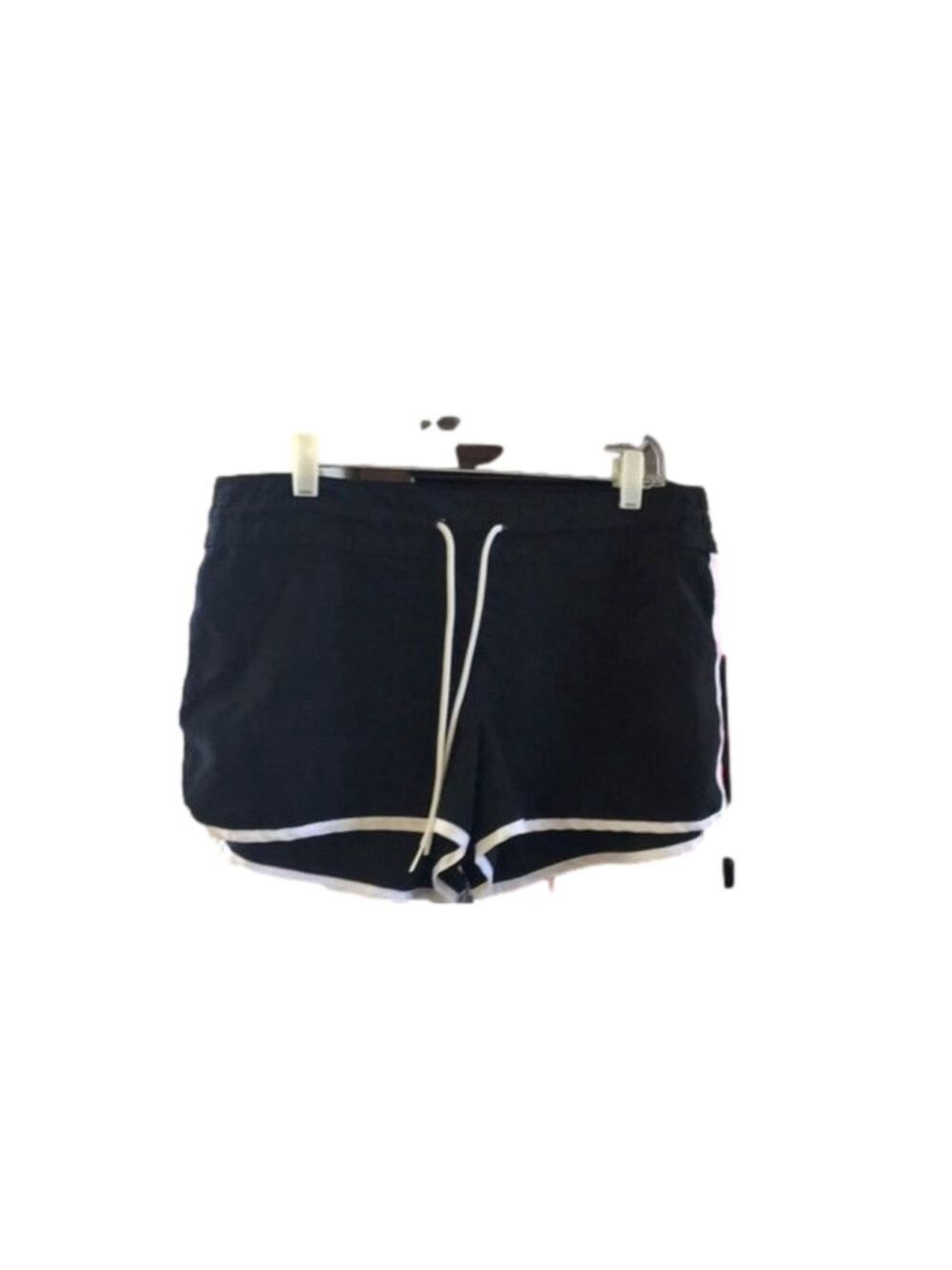 Old Navy shorts size large - Picture 2 of 2